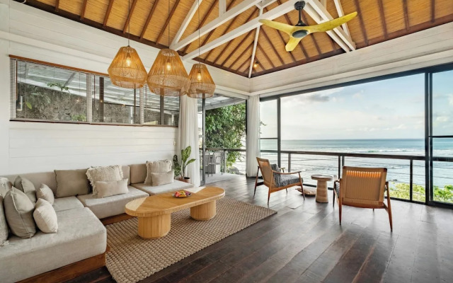 Santai by The Korowai Uluwatu