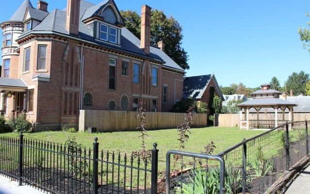 The Gage Mansion B&B