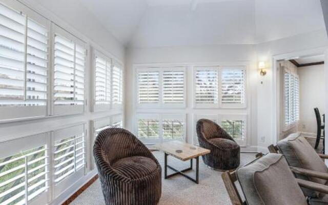 4712 Tennis Club Villa