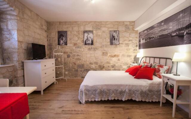 Apartment and Room Ursa