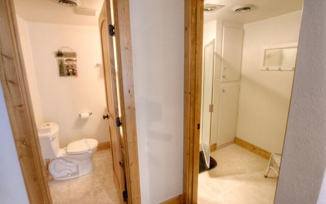 Pinehill Ponderosa by Lake Tahoe Accommodations