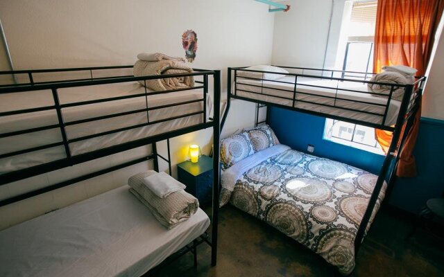 Firehouse Hostel & Lounge