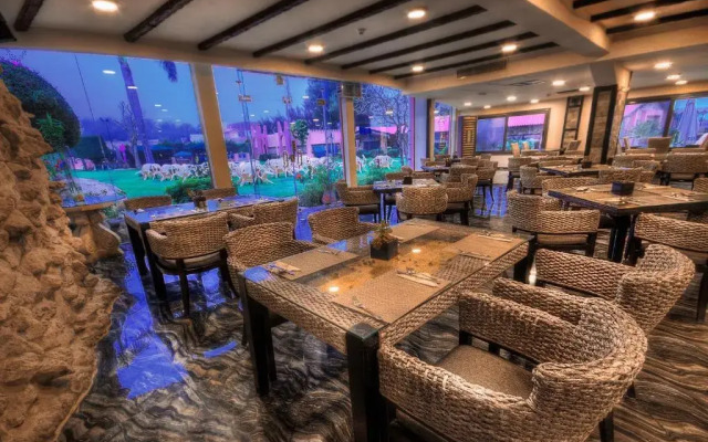 Africana Hotel Borg El Arab