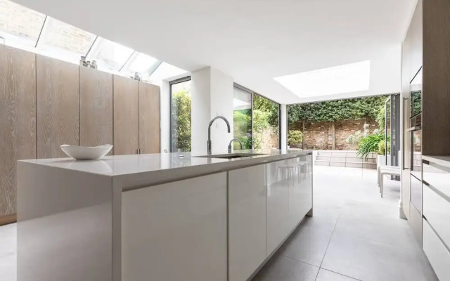 Fentiman Road II by Onefinestay