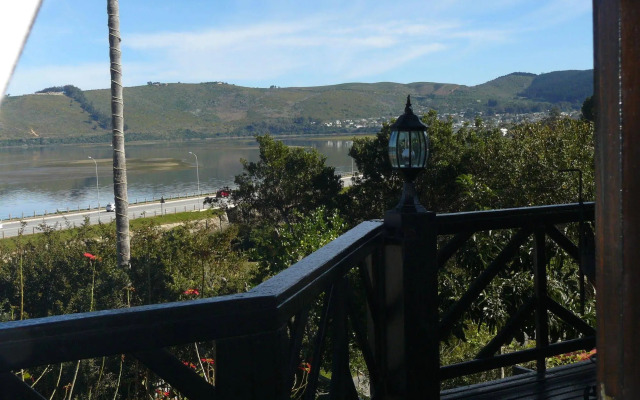 Lagoon Lodge
