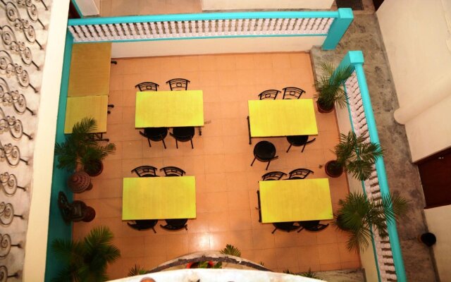 Hotel Sugandh Retreat - Hostel