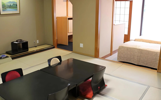 Hotel Ravie Kawaryo – Guest Rooms – Ito