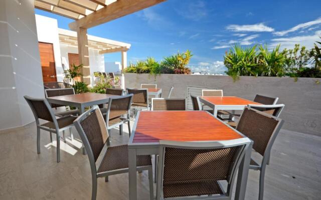 Two bedroom apartment balcony suite