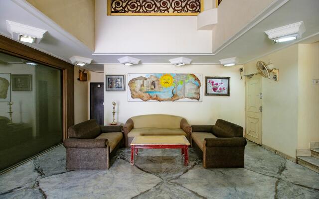 Fabhotel Kamla Regency