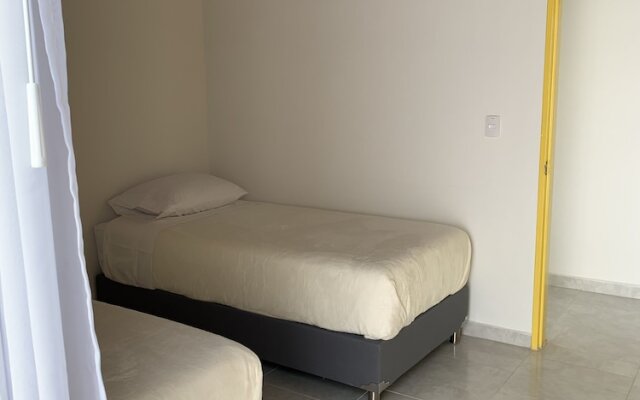 Apto muy bien ubicado- Home ARIS 401