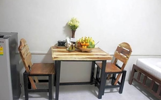 Banana hostel (Don Muang)