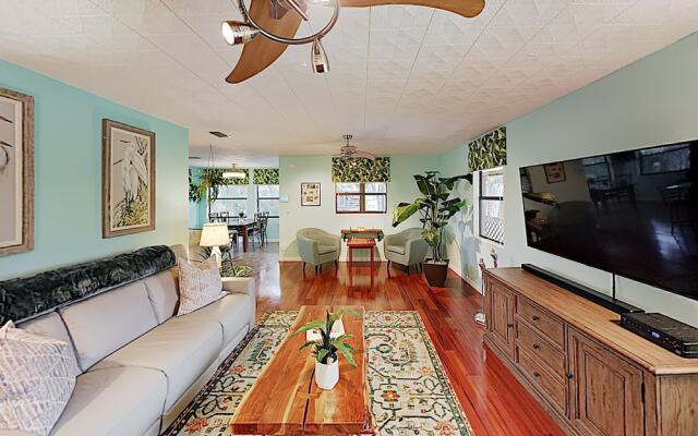 New Listing! Canal-side Gem W/ Huge Yard & Hot Tub 2 Bedroom Home