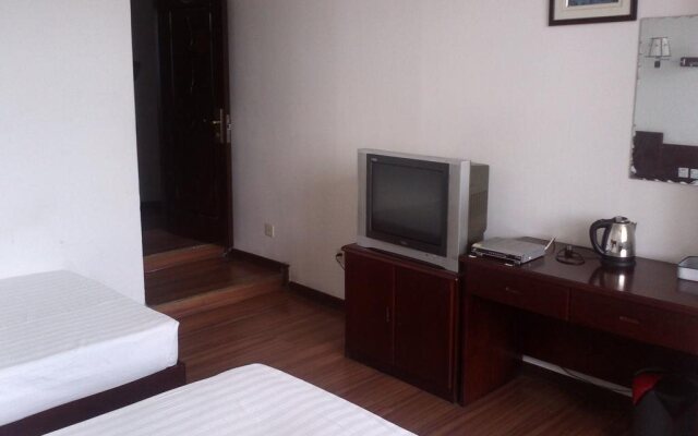 Jiangyan District Jingning Hotel