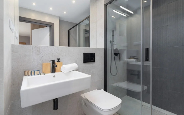 Exquisite Zablocie by Renters Prestige