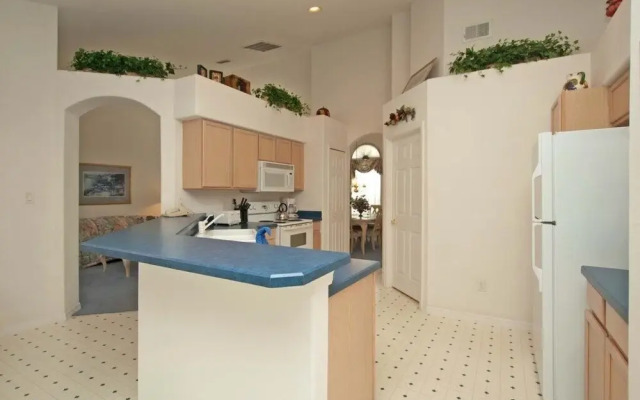 Greater Groves-4 Bedrooms home w/pool-5204GG