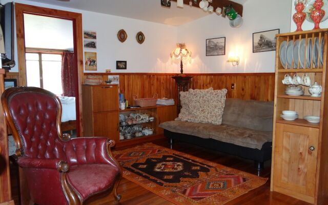 Dunpuffin Cottages