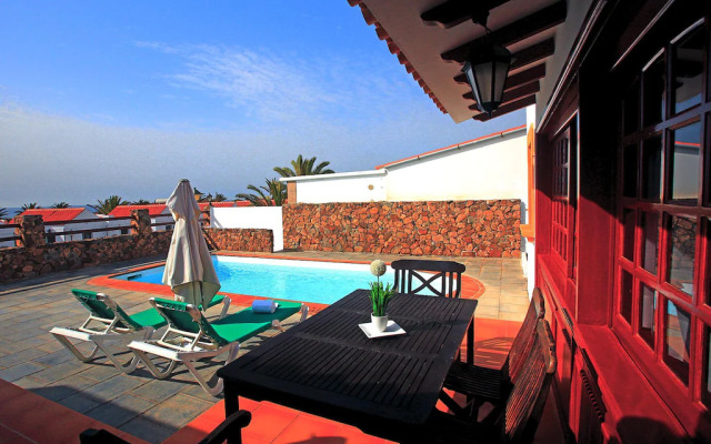 Holiday home in Caleta de Fuste with private pool