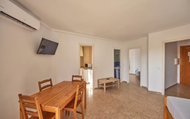 Magalluf Playa Apartments - Adults Only