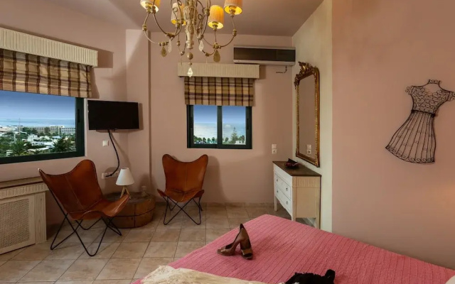 Luxury Villa Golden Crest with pool