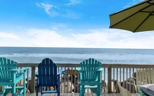 Margaritaville 2 Bedroom Home by RedAwning