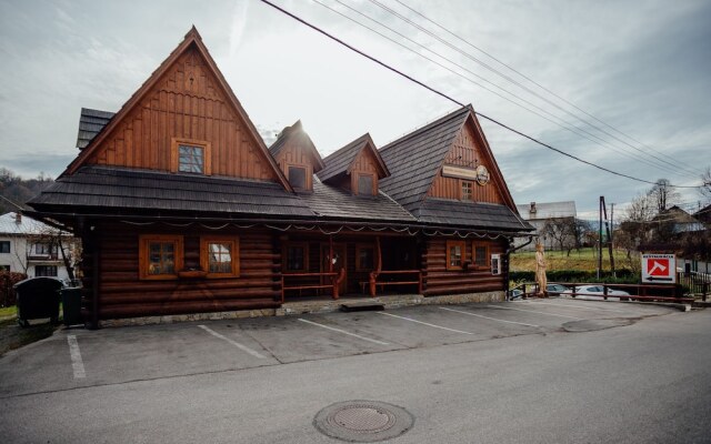 Jánošíkova Valaška Pension & Restaurant