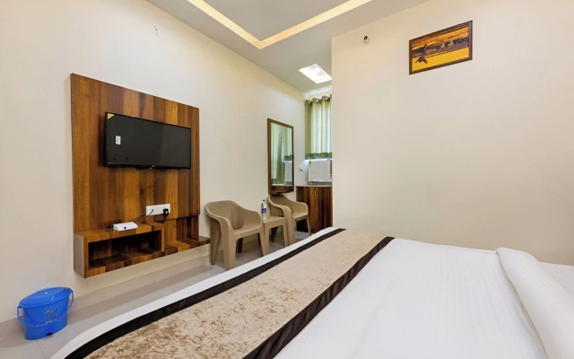 Hotel Ravi Residency