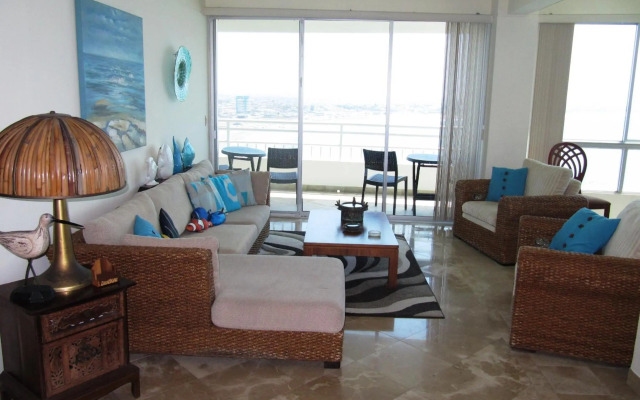 Penthouse de lujo. Carabelas de Colón