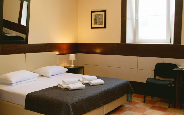 Korona Hostel