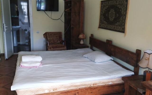 IRIS mini hotel