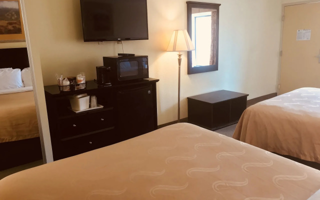 Quality Inn & Suites Conference Center Statesboro Historic District