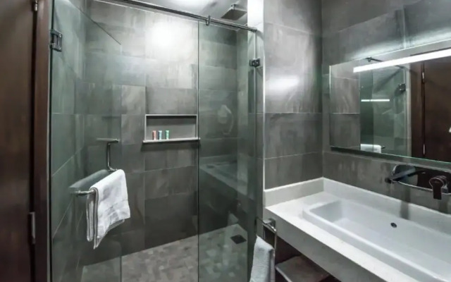 Glam Hotel Nairobi, Near Westgate Mall, Westlands