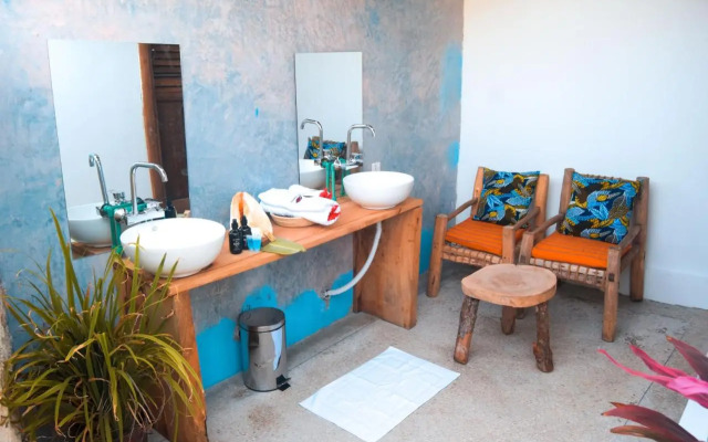 Twiga Beach Bungalows