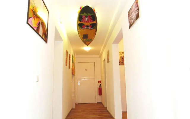 Hostel 199