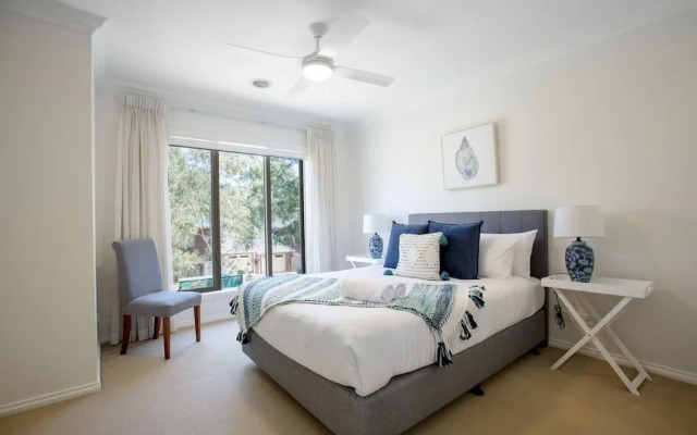 Peaceful Designer 2br@leafy Mill Park