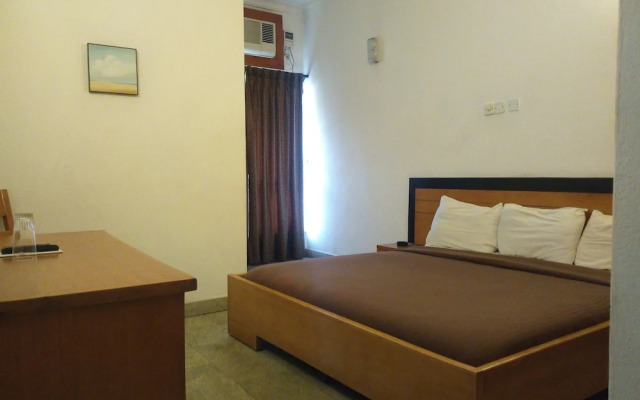 Karma Hotel
