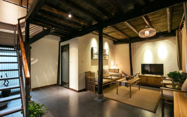 Xiananshan Village Hotel