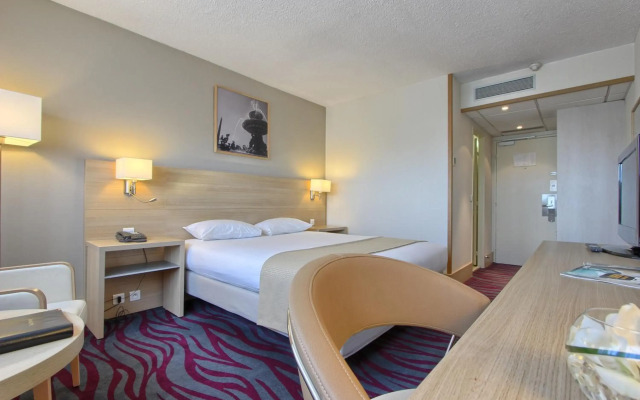 Hotel Yac Paris Clichy, A Member Of Radisson Individuals