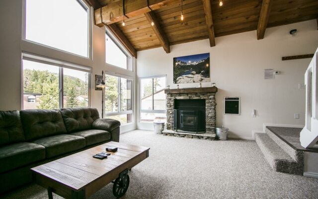 Courchevel #13 2 Bedroom Condo