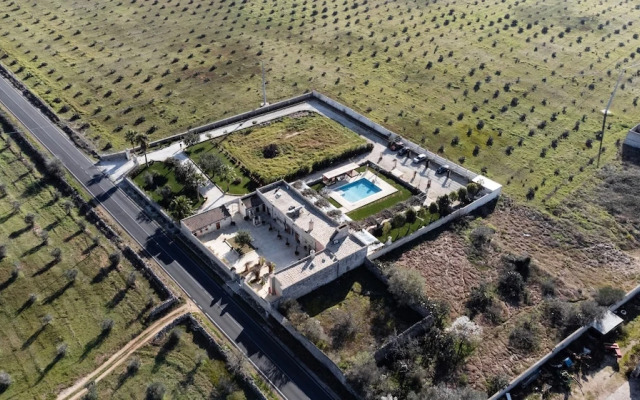 Masseria Misocampo With Garden And Pool