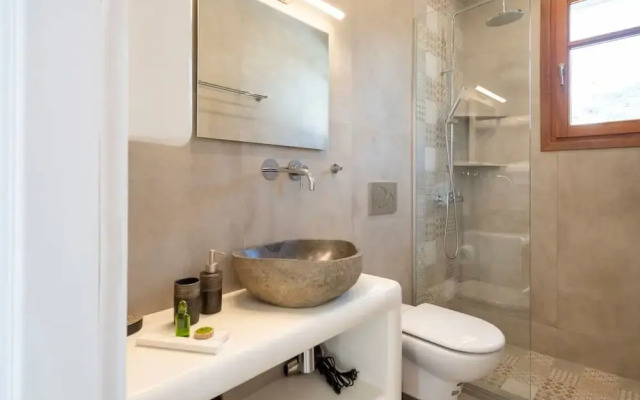 Theodora s Suite in Agios Charalampos
