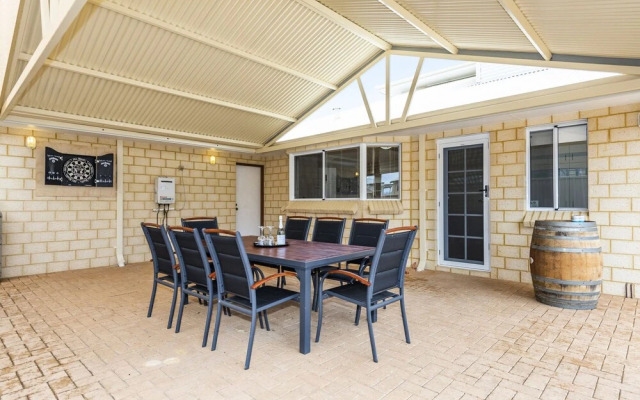 The Oversea'r - Luxury at its Best