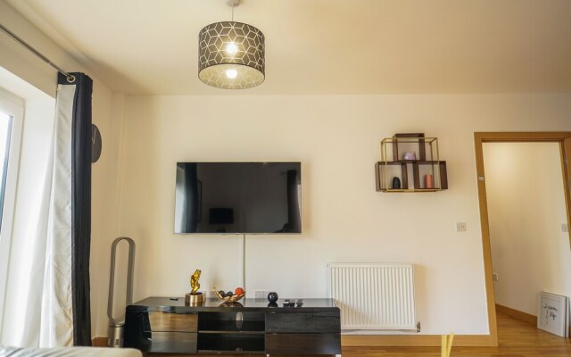 Dartford Luxury 2 Bed Apartment