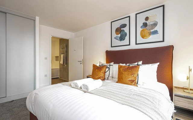 Designer Waterside Flat
