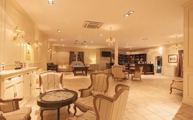 Riviera Resort Modlin Airport