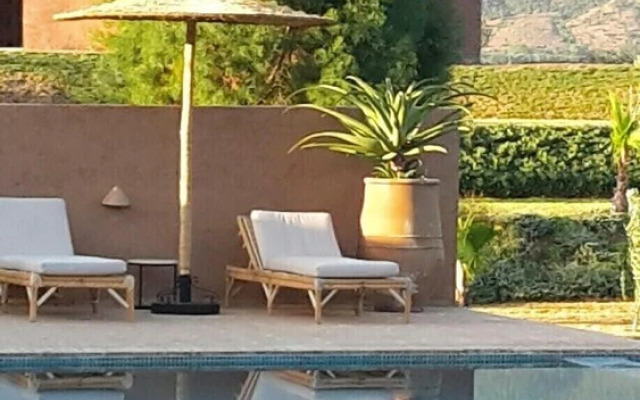 L' Amandier Hotel & Villas