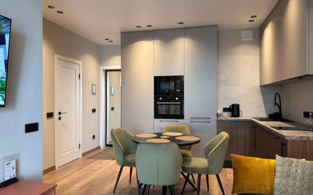 Апартаменты на Леонида Левина 7