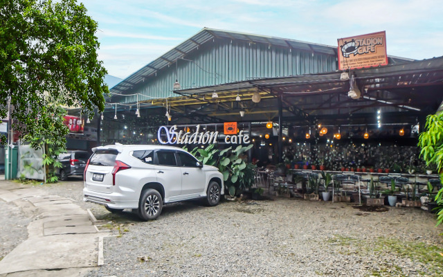 OYO 990 Stadion Residence Syariah