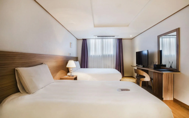 Hotel Rest Seogwipo