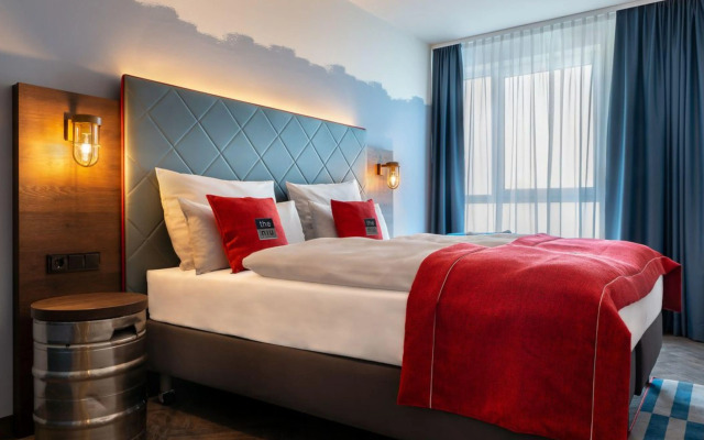 Holiday Inn - the niu, Keg Hamburg Ost by IHG