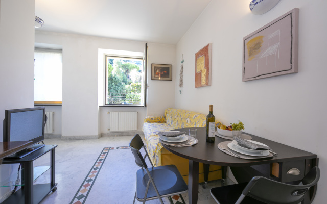 Palace Apartment